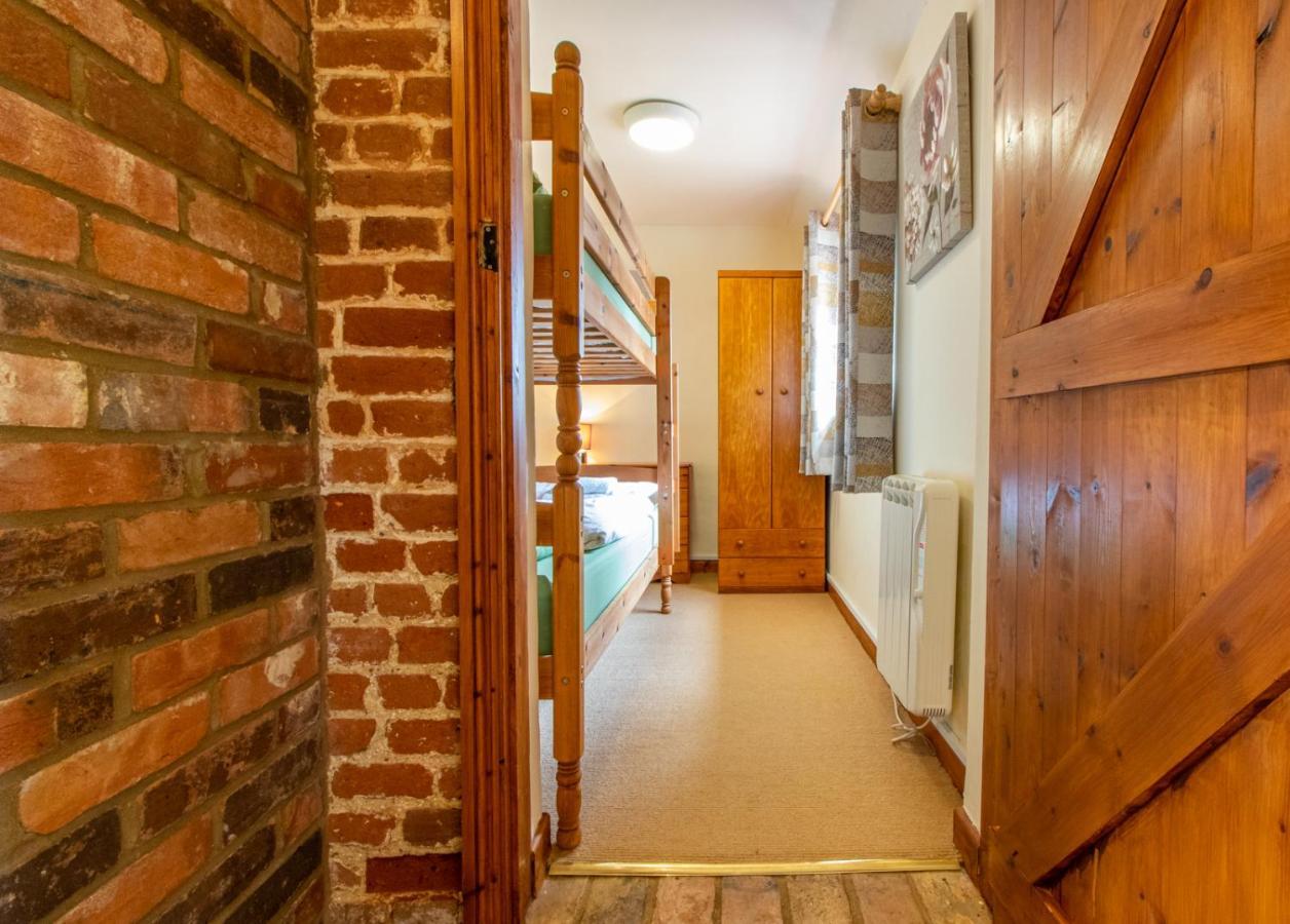 Laburnum Holiday Cottage Tunstead  Extérieur photo